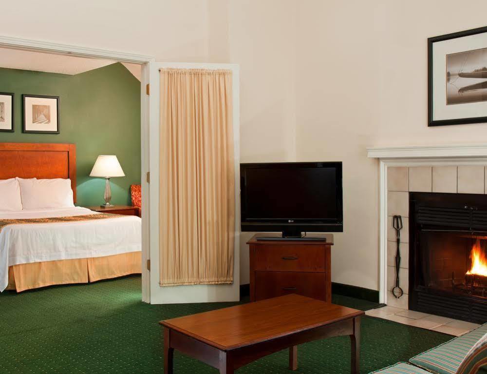 Residence Inn Kansas City Downtown/Union Hill מראה חיצוני תמונה
